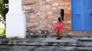 مصور حقيقي يلتقط مهبلها بتفاصيل صريحة