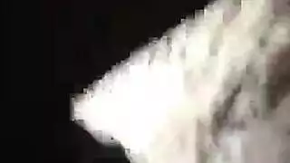 زوجة عراقية تبتلع حمولات في شريط سري