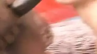 العمة الناضجة مهووسة بالبلع العميق والقضيب الكبير