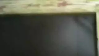 بعبصة فى الكس بعنف