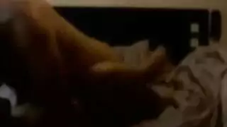 مشهد إباحي ساخن: طحن فرج على قضيب صلب