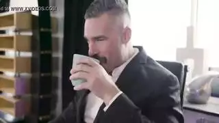 أسرار التقبيل تطلق العنان لنجوم الإباحية بداخلنا