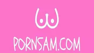 شقراء مغرية تستعد لليلة من الجنس الصريح