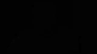 أفلام إباحية بين الأعراق: فتاة سمراء تمص وتركب بقوة