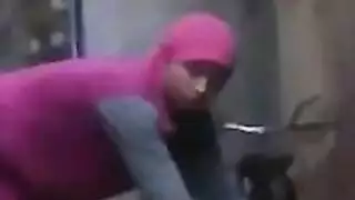 ثلاثي صريح: تقى وفتاتان مثيرتان