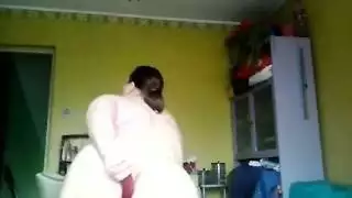 حركة كلب قاسية مع فتاة قذرة