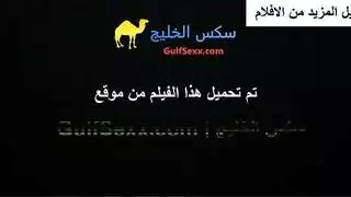 فتاة وقحة تلعب بثدييها في جلسة عارية xxx