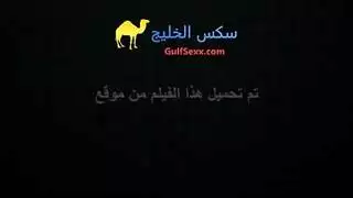 أفضل هدية: قضيب ضخم ينيك بين أثداء ممتلئة