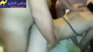 مضاجعة جماعية في القاهرة: عدة زبور وفرج واحد ضيق