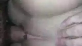 وقحة شقراء الرطب هو ركوب ديك ضخمة والحصول على تغطية في نائب الرئيس لزجة جديدة