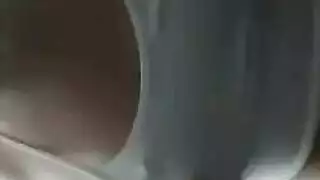 شقراء مراهقة ذات أثداء طبيعية مثالية تأخذ القضيب