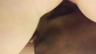 xxx شروق الشمس الصيفي: قضيب كبير عميق في المدخل الخلفي الضيق