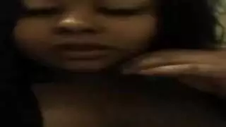 خيال تيتفاك إكس إكس إكس القفز على ثدييها العصيريين العملاقين