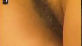 ميلف ساخنة تحلب قضيب الرجل العجوز لسائله المنوي القوي