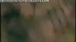 الباب الخلفي للربيبة المفلسة يغلق بقوة في جنس عائلي صريح