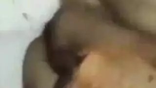 إيلاج ثلاثي من قبل شبان ذوي أعضاء ضخمة