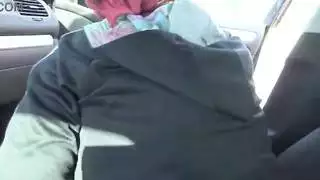 عاهرة الشارع التركية تعطي وظيفة يدوية مجانية للسائح الأمريكي في إزمير