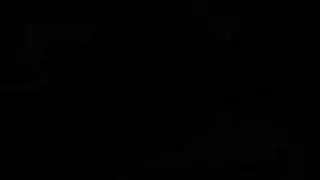 دمى متأنقات تقدم لشاب محظوظ ذروة عالية من الاستمناء الجماعي الصريح