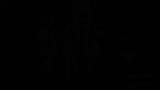 خيال السيطرة النسائية: ملكات مرتديات الكعب المدبب تحط من قدر قضيب رجل سمين صغير بلا رحمة