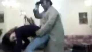 فيلم xxx لزوج الأم المخمور يتضمن إيلاج مزدوج وقذف على الوجه