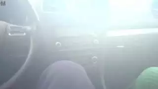 زوجة الأب الهواة التركية يعطي ربيب العذراء