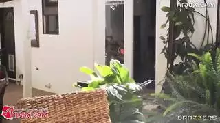 شرج صباحي: كل إفطارك ثم كل مؤخرتها
