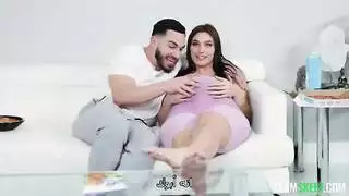 انقلبت الطاولة الأخت تحصل على قذف شرجي في مفاجأة إباحية قاسية