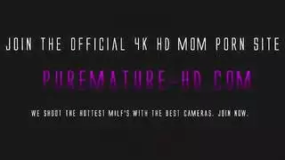 إباحية غير مقتطعة: عمود عملاق يضرب ميلف مثارة