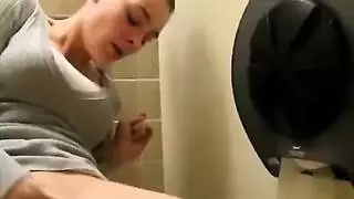 نيك شرمط في المطبخ