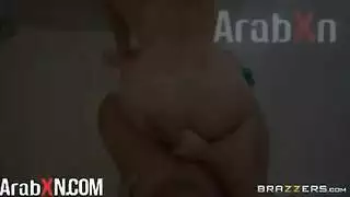 تركيز على الكس المبلل: جنس صريح مع فرط في النشوة
