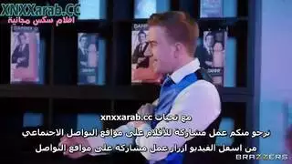 الزبر الكبير في الصندوق سكس سمراء مترجم