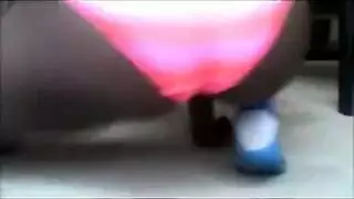 إباحية عنيفة: انتزاع فرج سمراء محلوقة