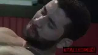 شاذ يشرح تجربته بالنيك من صديقة