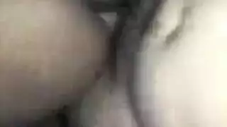 نشر مؤخرتها الممتلئة لإغواء رفيقتها في أفلام xxx