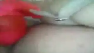 سدى تأخذ قضيبين في مشهد ثقب مزدوج صريح