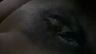 الهواة اللطيفة تعري وتبلل الأرض