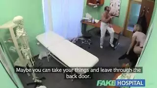 الأصل: استمنى مع هزازي الجديد مبلل جدا