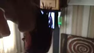 تدليك بين رجل و امرأة و يدخل اصبعه