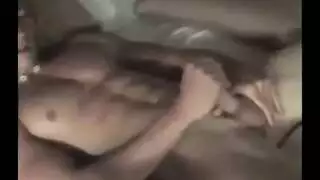 فتيات في صالة الرياضة