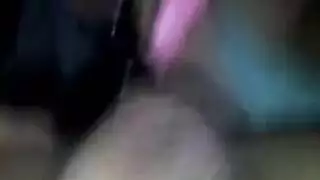 زوج يرى زوجته تأخذ عدة أزواج متزوجين