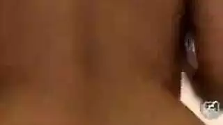 لاتينا ساخنة تنيج قضيب الأب الكبير بدلاً من صديقها