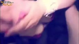 الشرموطة المتيرة تنضم لسكس الجماعي نيك