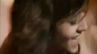 تدليك البظر ونقطة جي يشعل جنس جماعي جامح