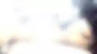 الشابة حمراء الشعر الطبيعية يتم هيمنتها في جماع جماعي قوي