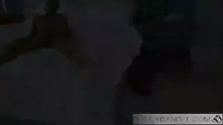 تتناك من فحل زانجي حفر كسها وتضحك