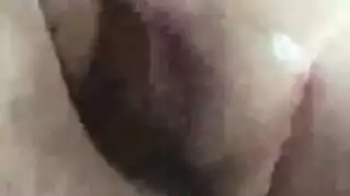 النشوة الصارخة بعد علاقة جنسية جماعية جامحة
