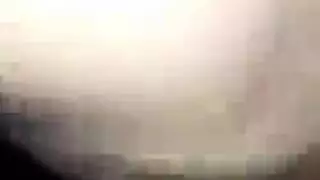 الفاسقة الصغيرة تفعل مدلكها