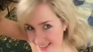 لها أول بعقب يمارس الجنس مع صديقتها
