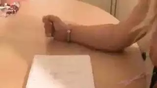 سحاق مع ترجمة للمشاهدين