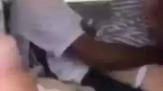 كريسماس صريح: سانتا يهدي الجد هدية إباحية